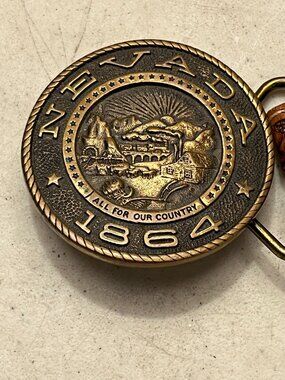NEVADA 1976 SOLID BRASS BELT BUCKLE "ALL FOR OUR COUNTRY" BANK OF NEVADA ISSUE